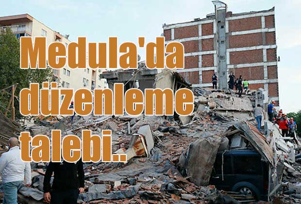izmir-depreminde-evleri-hasar-goren-hastalarin-ilaclari-da-enkaz-altinda
